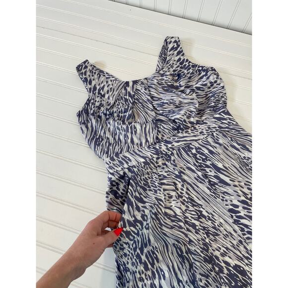 BCBGeneration Animal Print Silky Mini Sheath Dress Blue & White Sleeveless Sze 8 - Picture 6 of 8